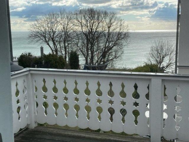 Villa Seestern - Ferienhaus Mit Meerblick Sassnitz Exterior photo